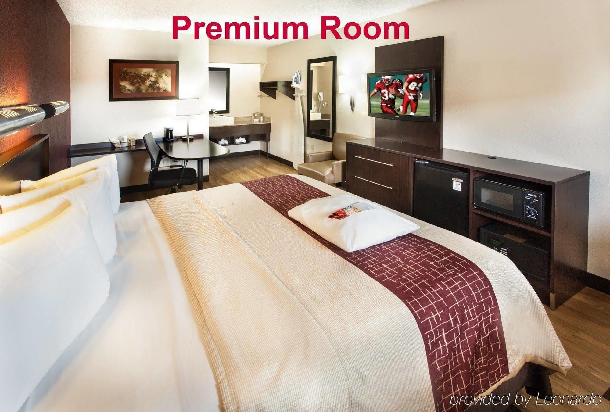 Red Roof Inn Plus+ Atlanta - Buckhead Druid Hills Bagian luar foto